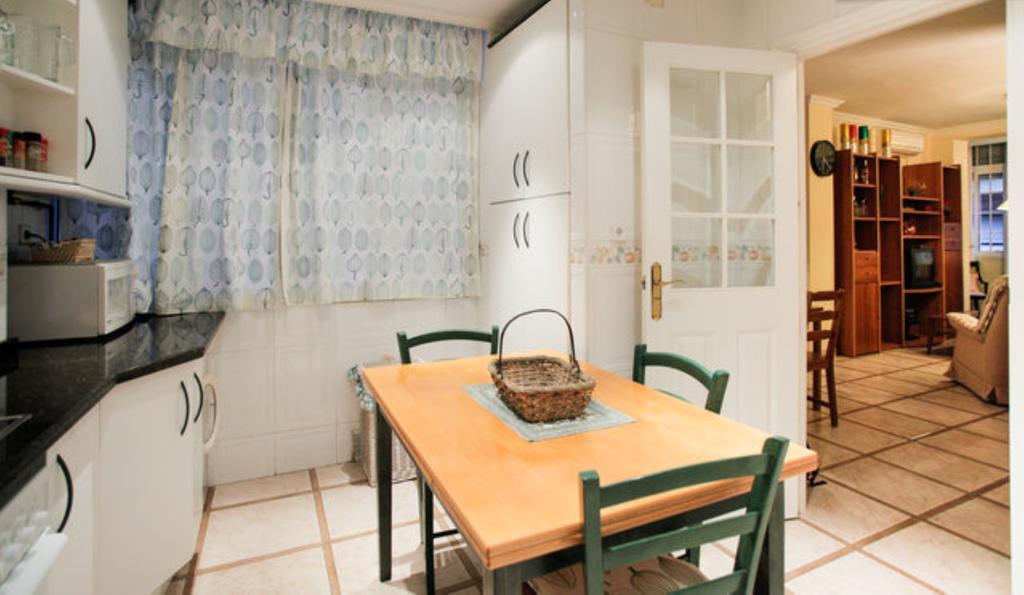 Esmeralda Apartment *